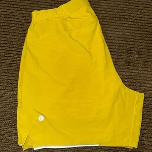 Men’s Lululemon pacebreaker short 7
